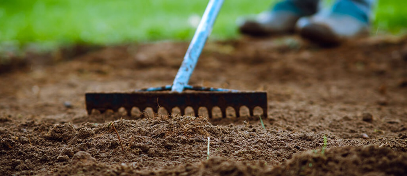 cil-topdress-your-yard-01